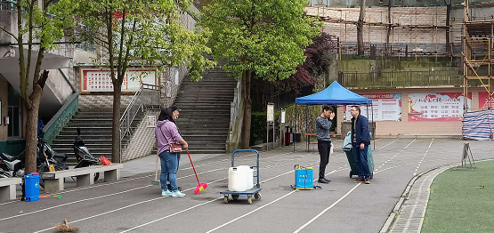 春寒料峭里 看那群党员的身影-记洪江区职(二)中党总支二支部主题