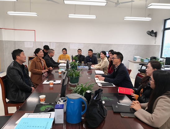 联点帮扶携手共进宏宇中学与正清路中学召开首次联点帮扶见面会